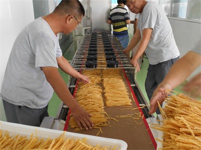腐竹的生產(chǎn)過(guò)程中 烘干環(huán)節(jié)用微波技術(shù)進(jìn)行速度有多快