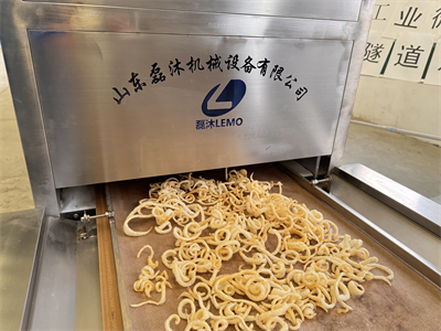 微波膨化隧道爐的出現革新了豬皮零食的加工方式？